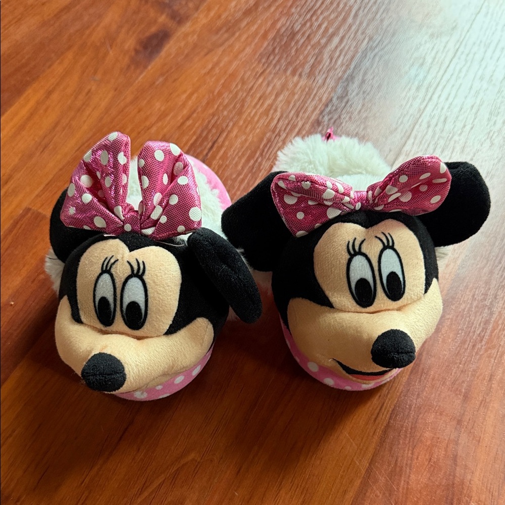 Toddler Pink Minnie Mouse Slippers small 5/6